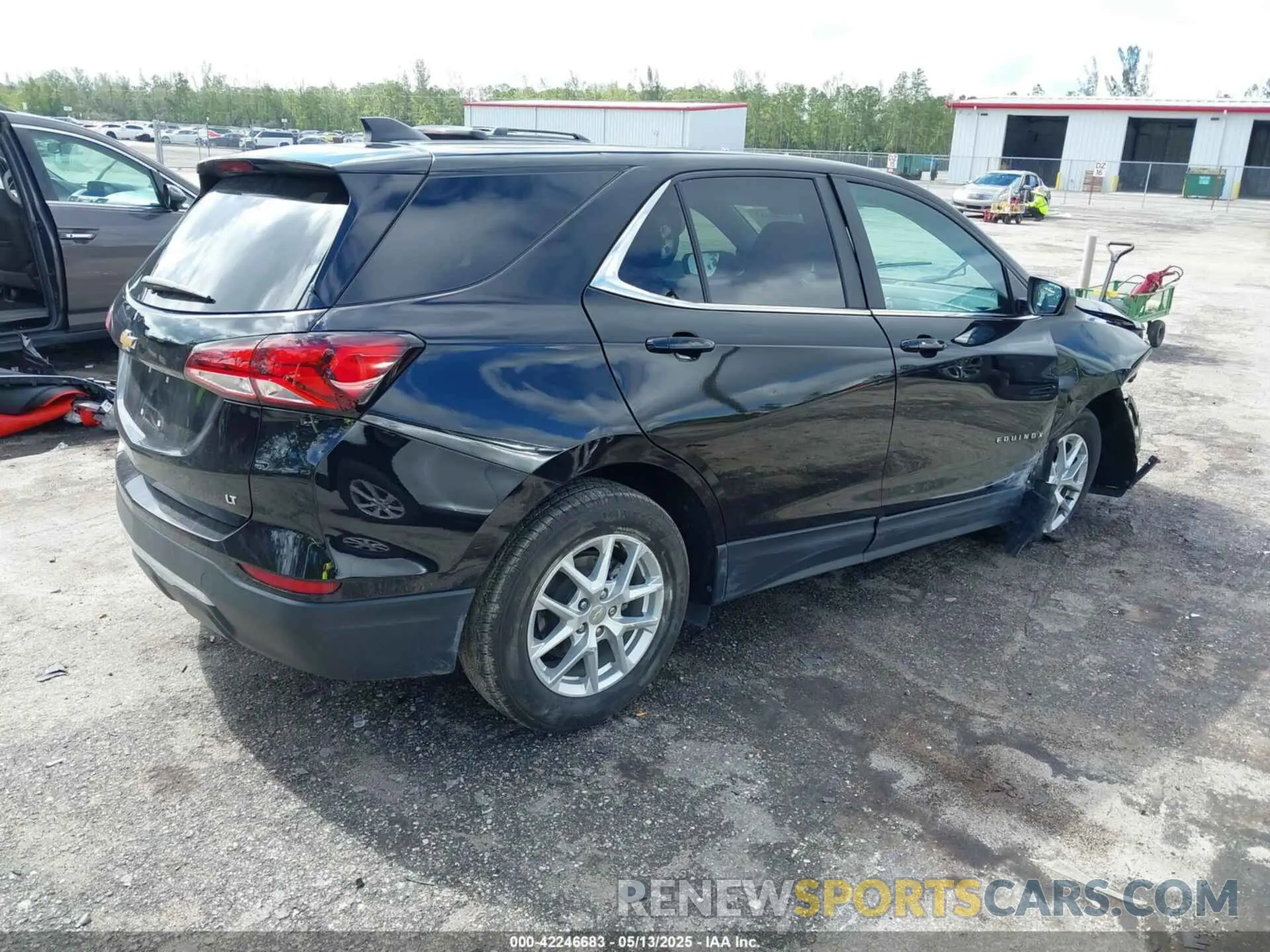 4 Photograph of a damaged car 3GNAXKEG0PL185768 CHEVROLET EQUINOX 2023