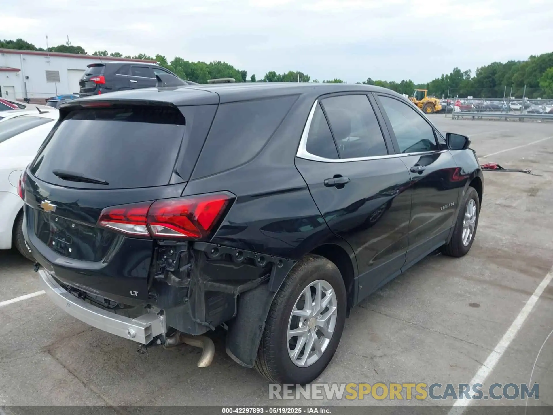 4 Фотография поврежденного автомобиля 3GNAXKEG0PL204271 CHEVROLET EQUINOX 2023