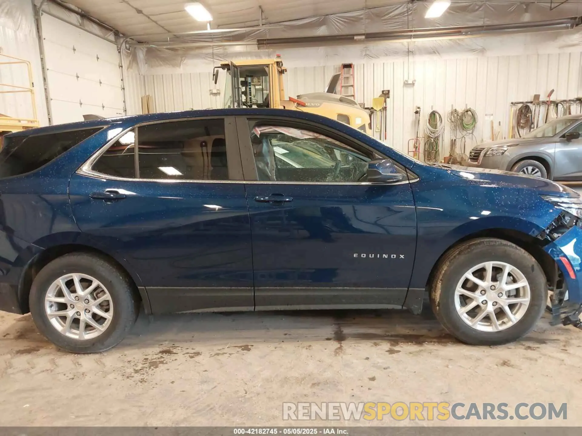 13 Photograph of a damaged car 3GNAXKEG0PS137130 CHEVROLET EQUINOX 2023