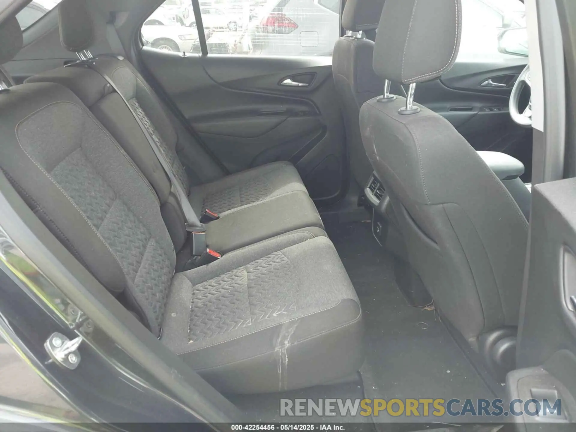 8 Photograph of a damaged car 3GNAXKEG0PS167129 CHEVROLET EQUINOX 2023