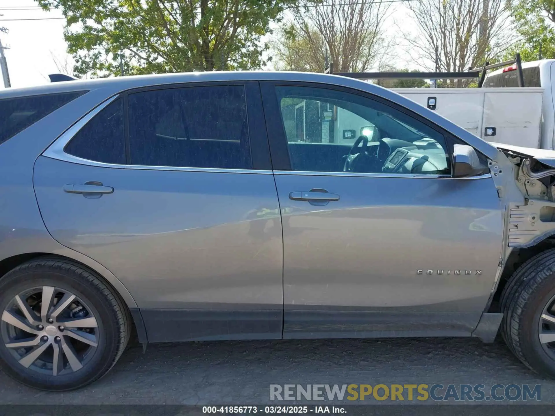 14 Photograph of a damaged car 3GNAXKEG1PL235402 CHEVROLET EQUINOX 2023