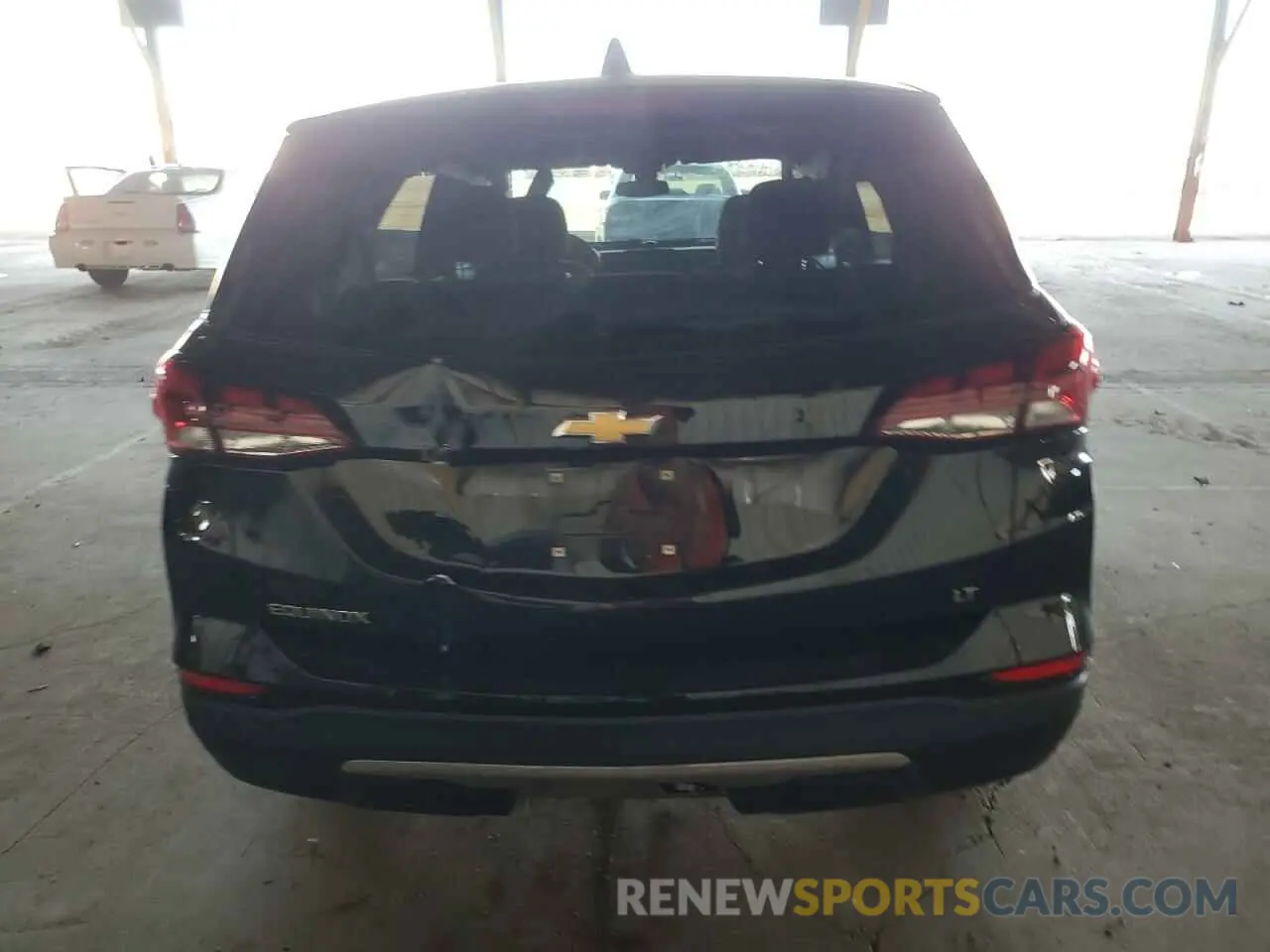 6 Photograph of a damaged car 3GNAXKEG3PL222490 CHEVROLET EQUINOX 2023