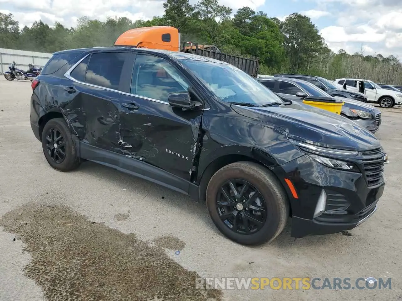 4 Фотография поврежденного автомобиля 3GNAXKEG3PL266411 CHEVROLET EQUINOX 2023