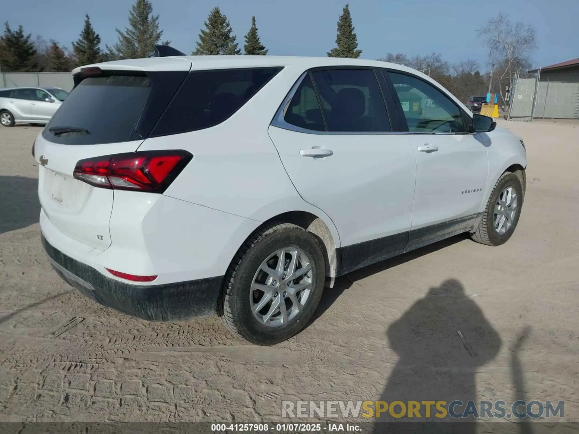 4 Photograph of a damaged car 3GNAXKEG5PS176344 CHEVROLET EQUINOX 2023