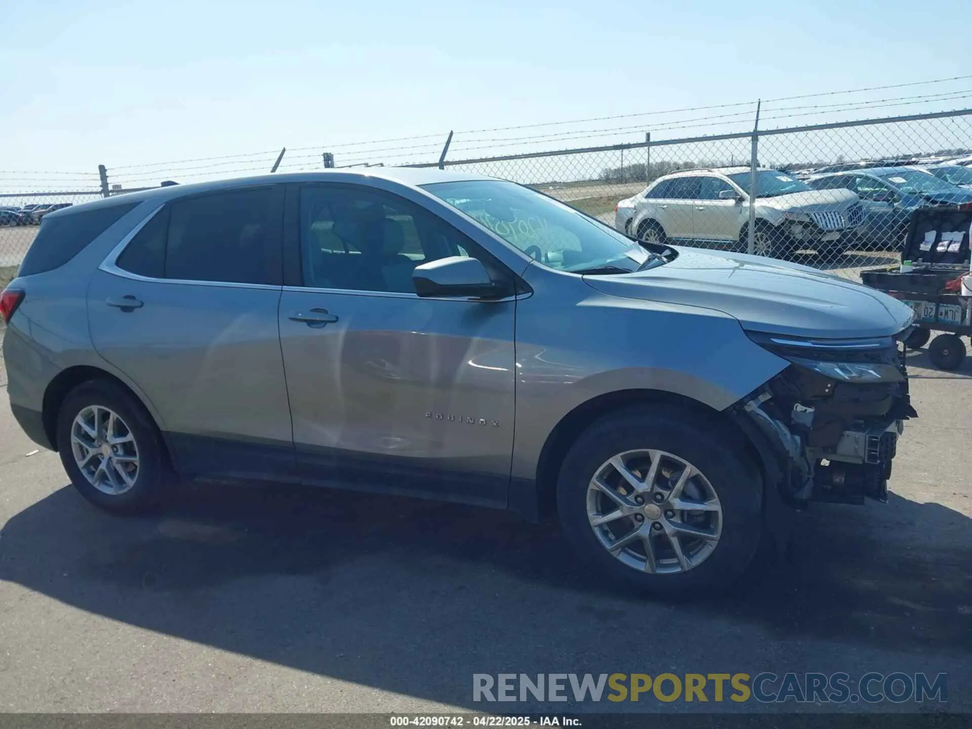14 Фотография поврежденного автомобиля 3GNAXKEG7PS168424 CHEVROLET EQUINOX 2023