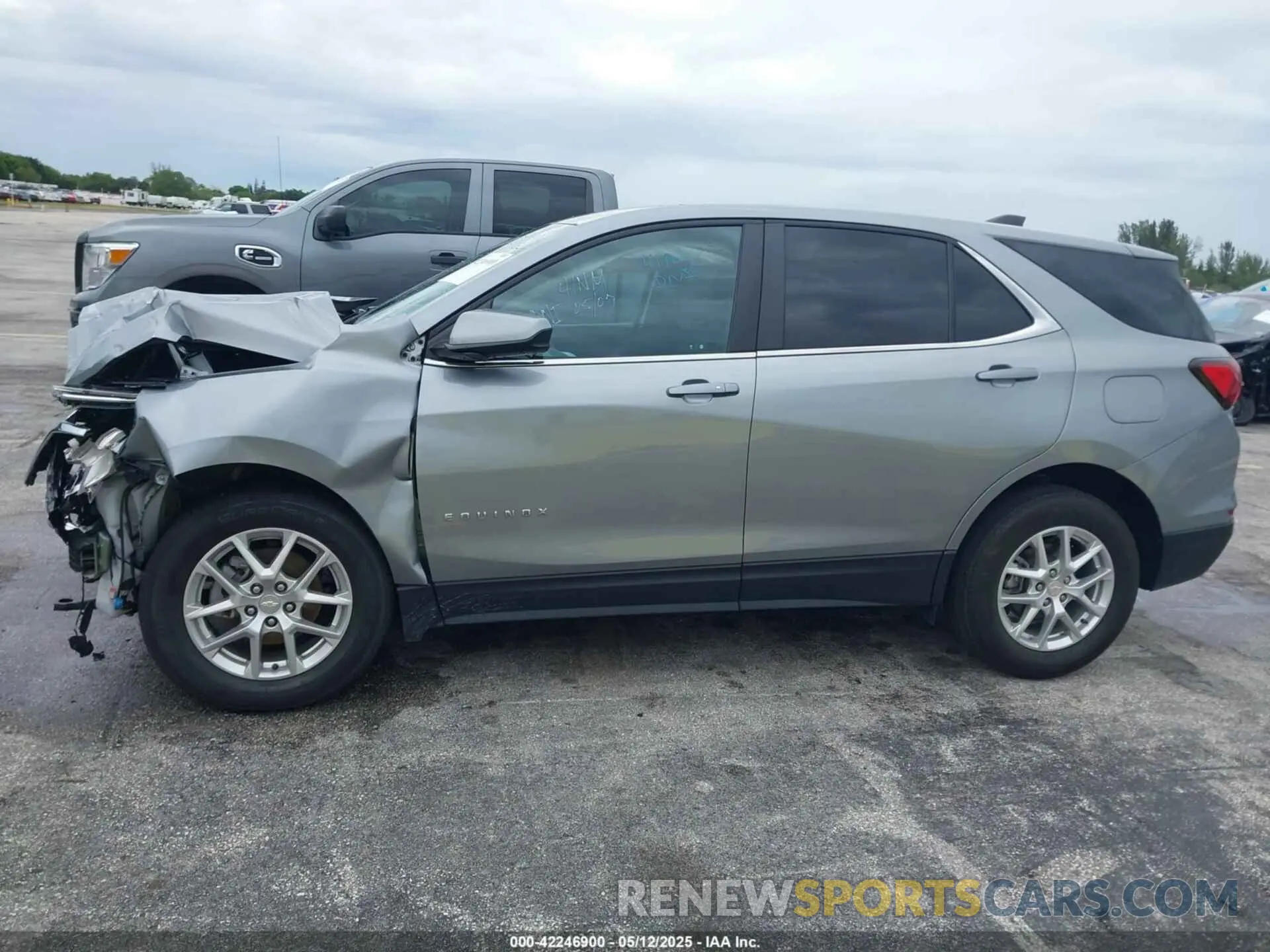 14 Photograph of a damaged car 3GNAXKEG8PS167184 CHEVROLET EQUINOX 2023