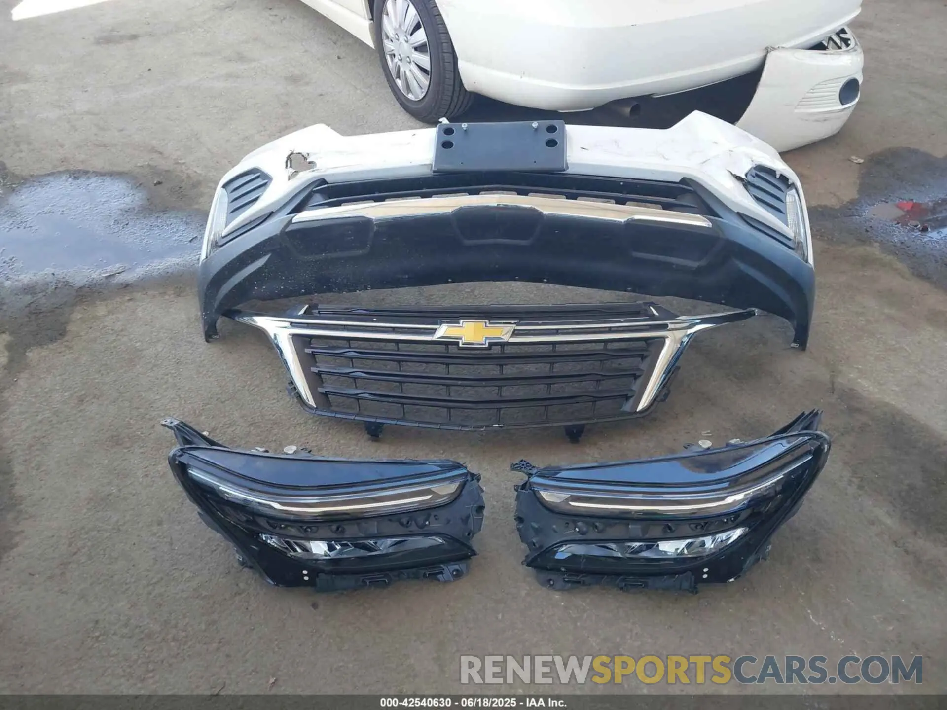 12 Photograph of a damaged car 3GNAXKEGXPS127639 CHEVROLET EQUINOX 2023