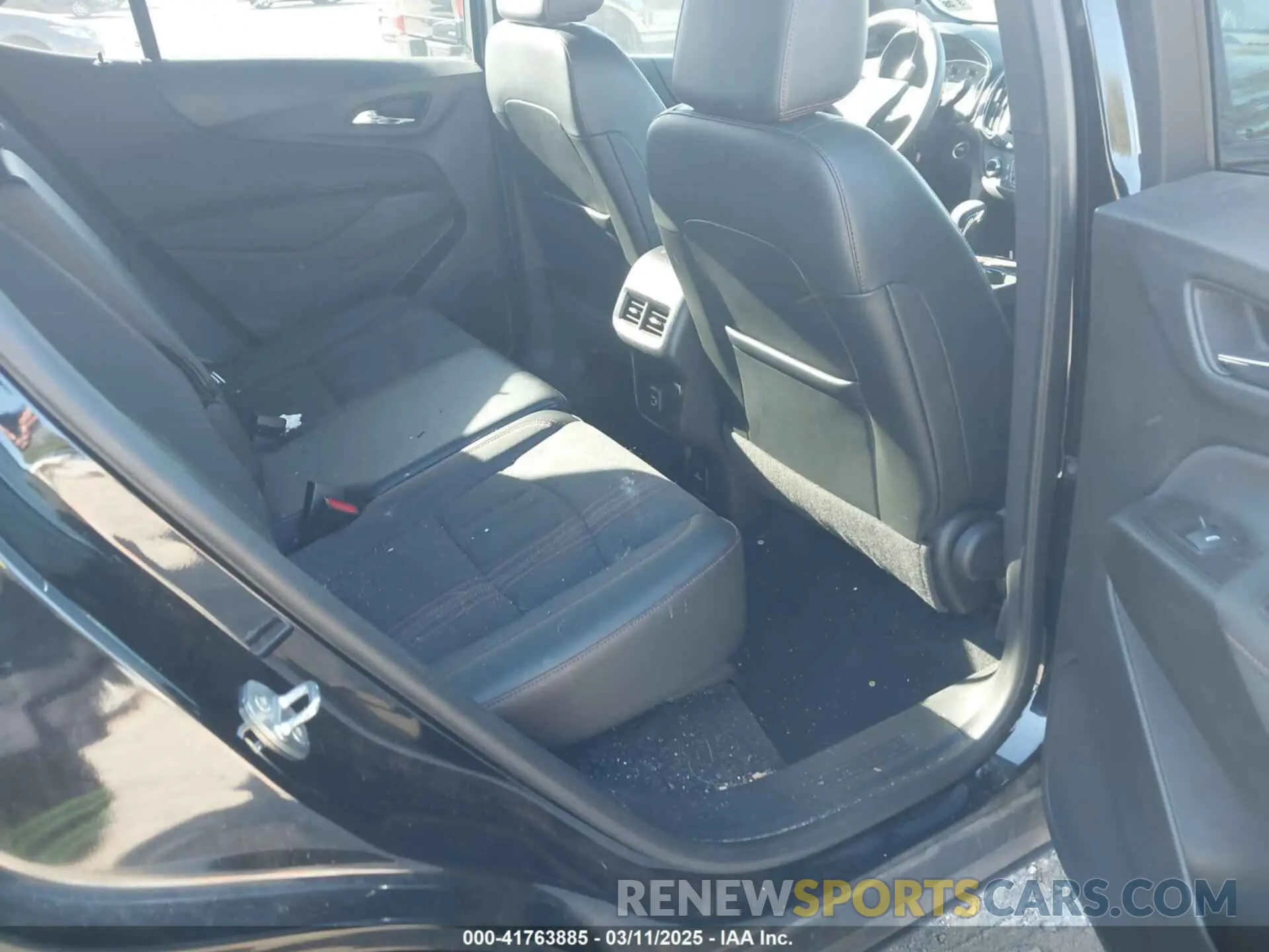 8 Photograph of a damaged car 3GNAXMEG2PL137880 CHEVROLET EQUINOX 2023