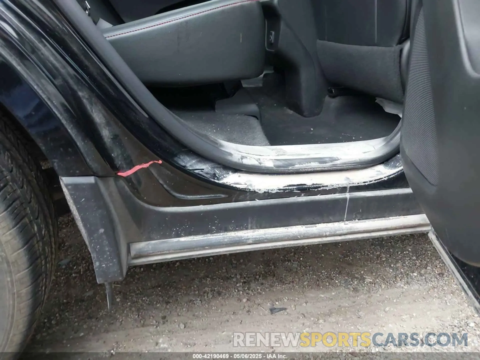 6 Photograph of a damaged car 3GNAXMEG5PL217867 CHEVROLET EQUINOX 2023