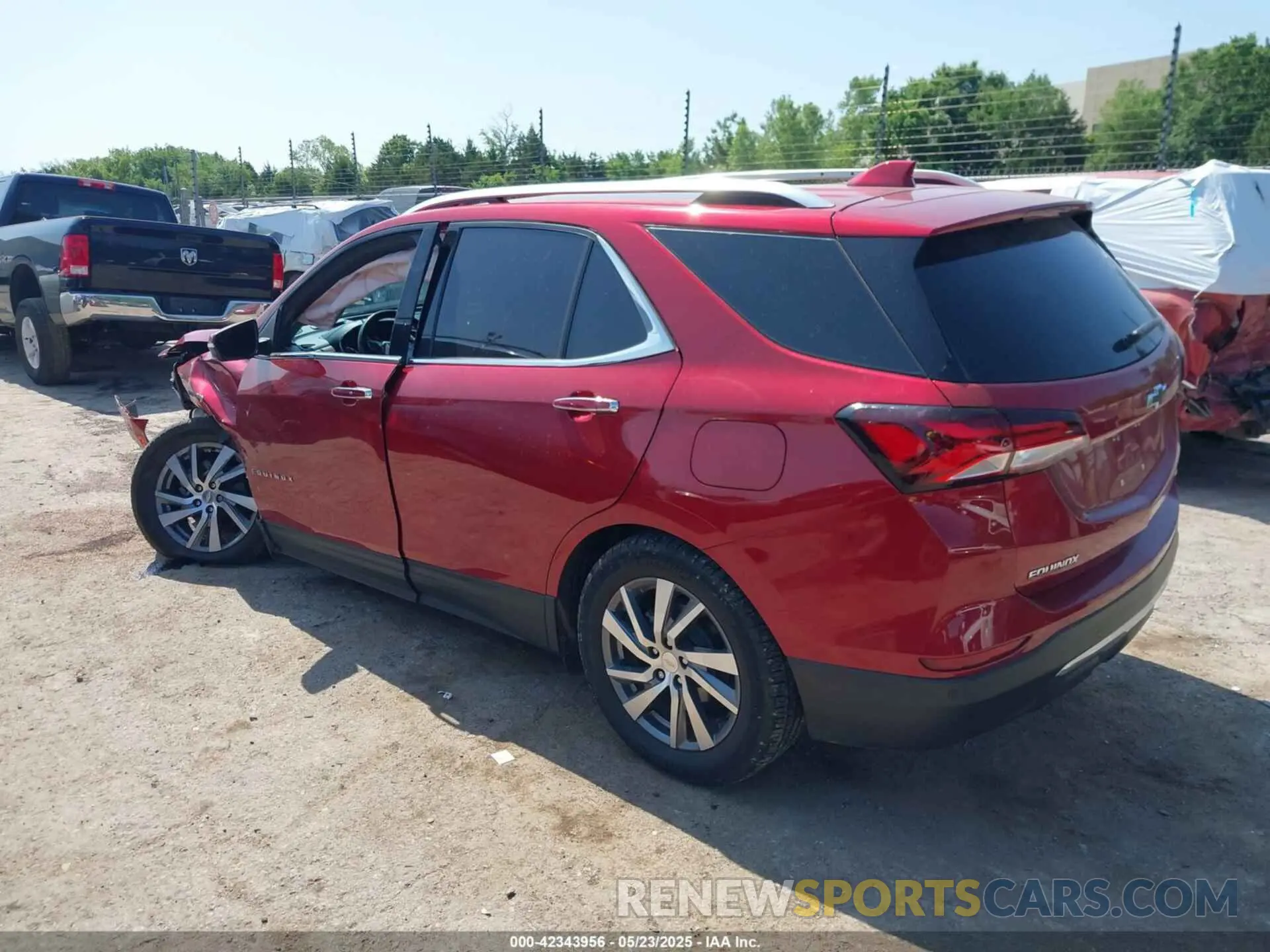 14 Photograph of a damaged car 3GNAXNEG5PL138947 CHEVROLET EQUINOX 2023