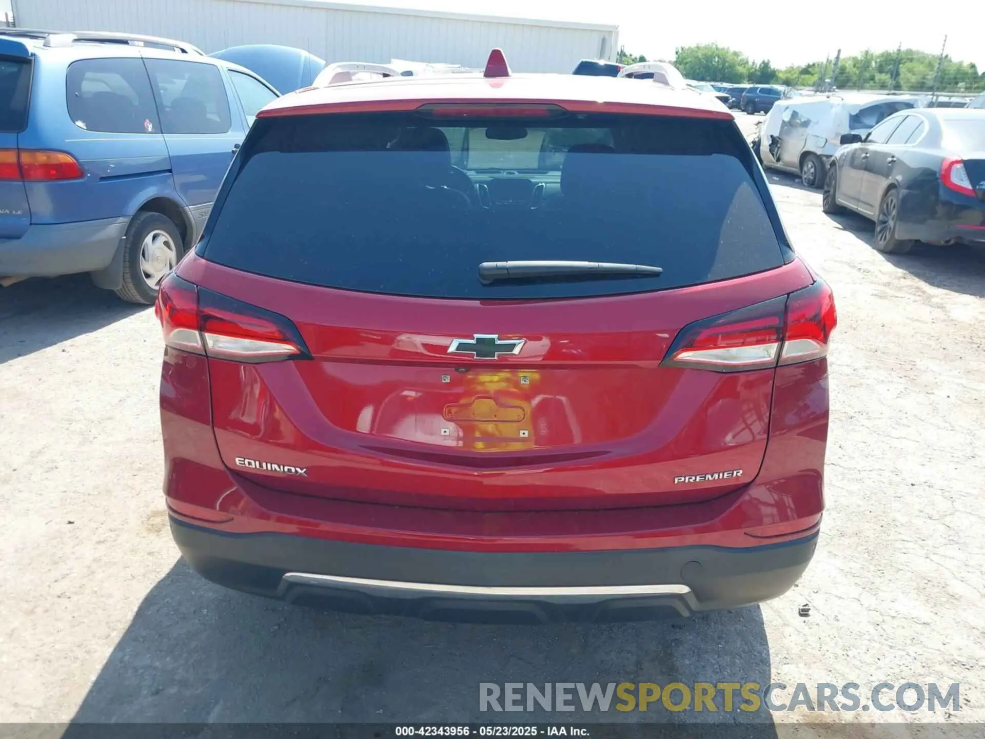 16 Photograph of a damaged car 3GNAXNEG5PL138947 CHEVROLET EQUINOX 2023