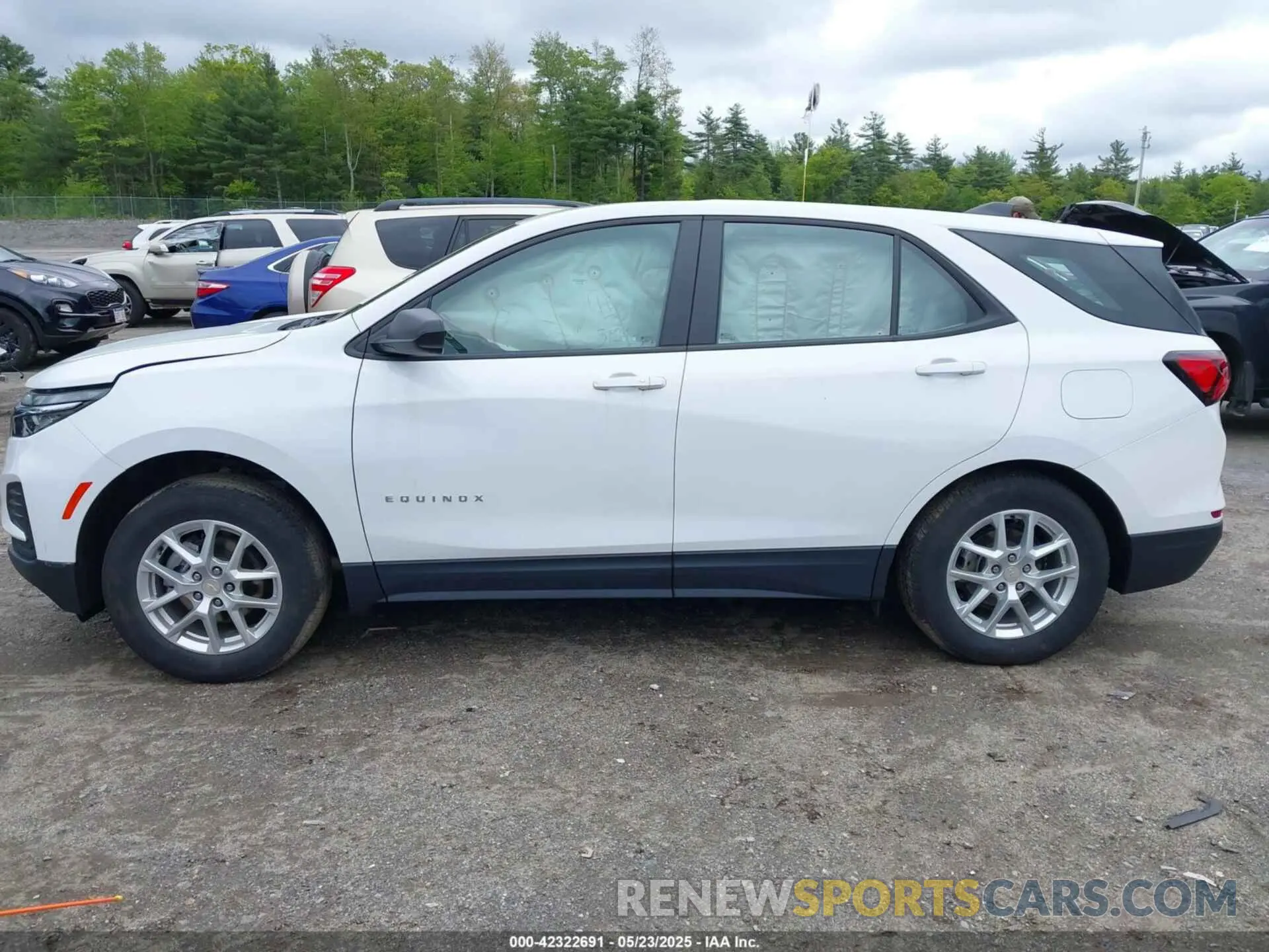 14 Photograph of a damaged car 3GNAXSEG1PL124784 CHEVROLET EQUINOX 2023