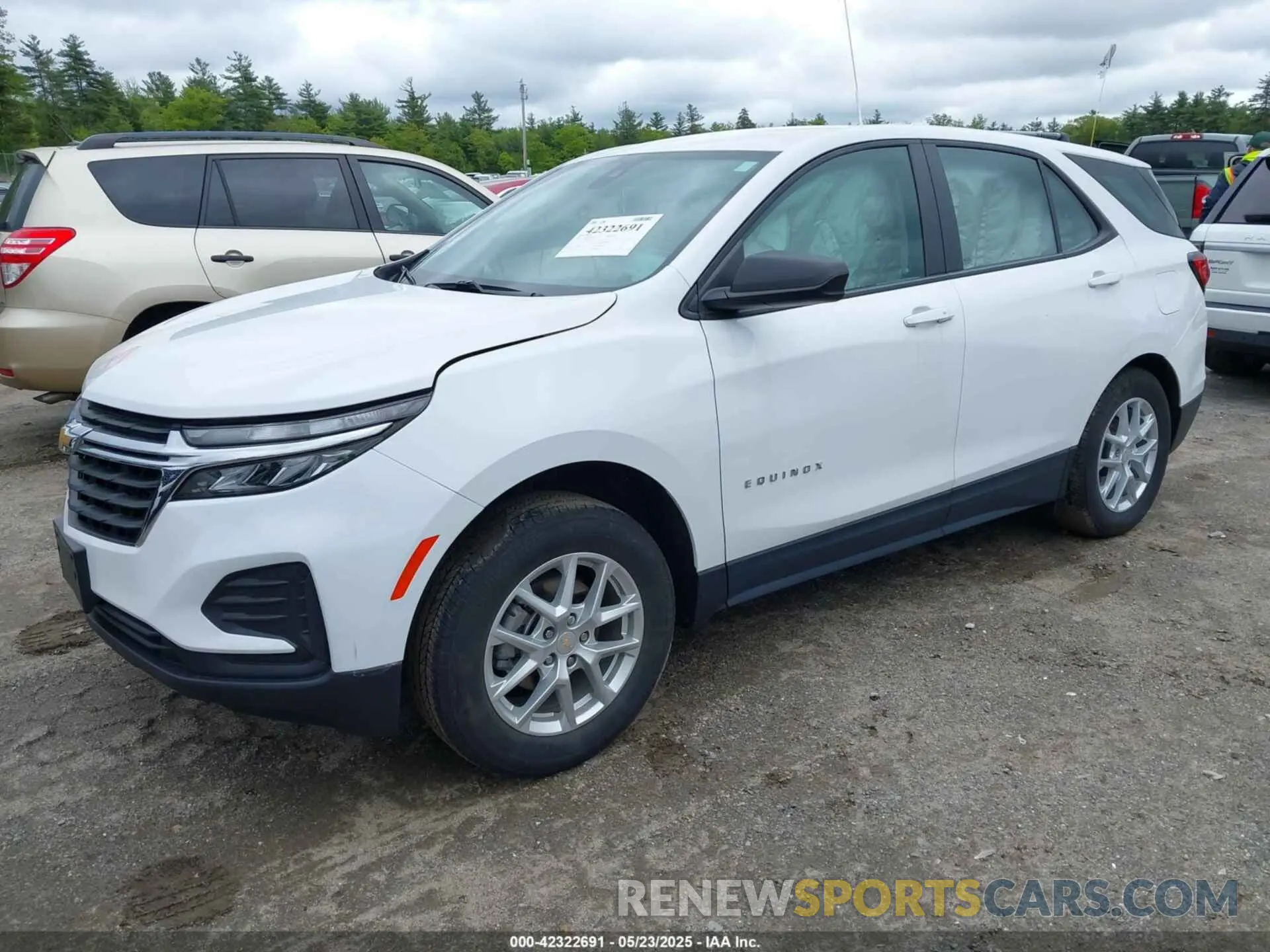 2 Photograph of a damaged car 3GNAXSEG1PL124784 CHEVROLET EQUINOX 2023
