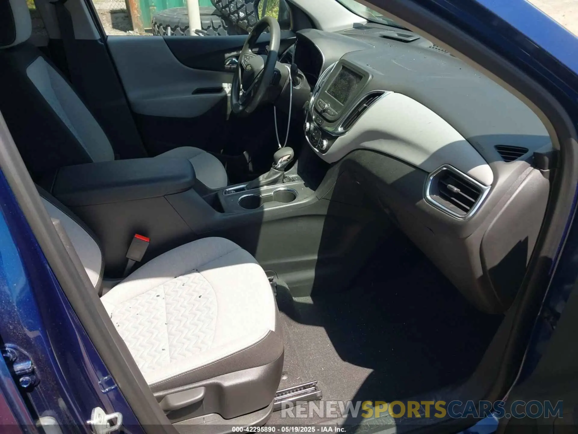 5 Photograph of a damaged car 3GNAXSEG8PL205328 CHEVROLET EQUINOX 2023
