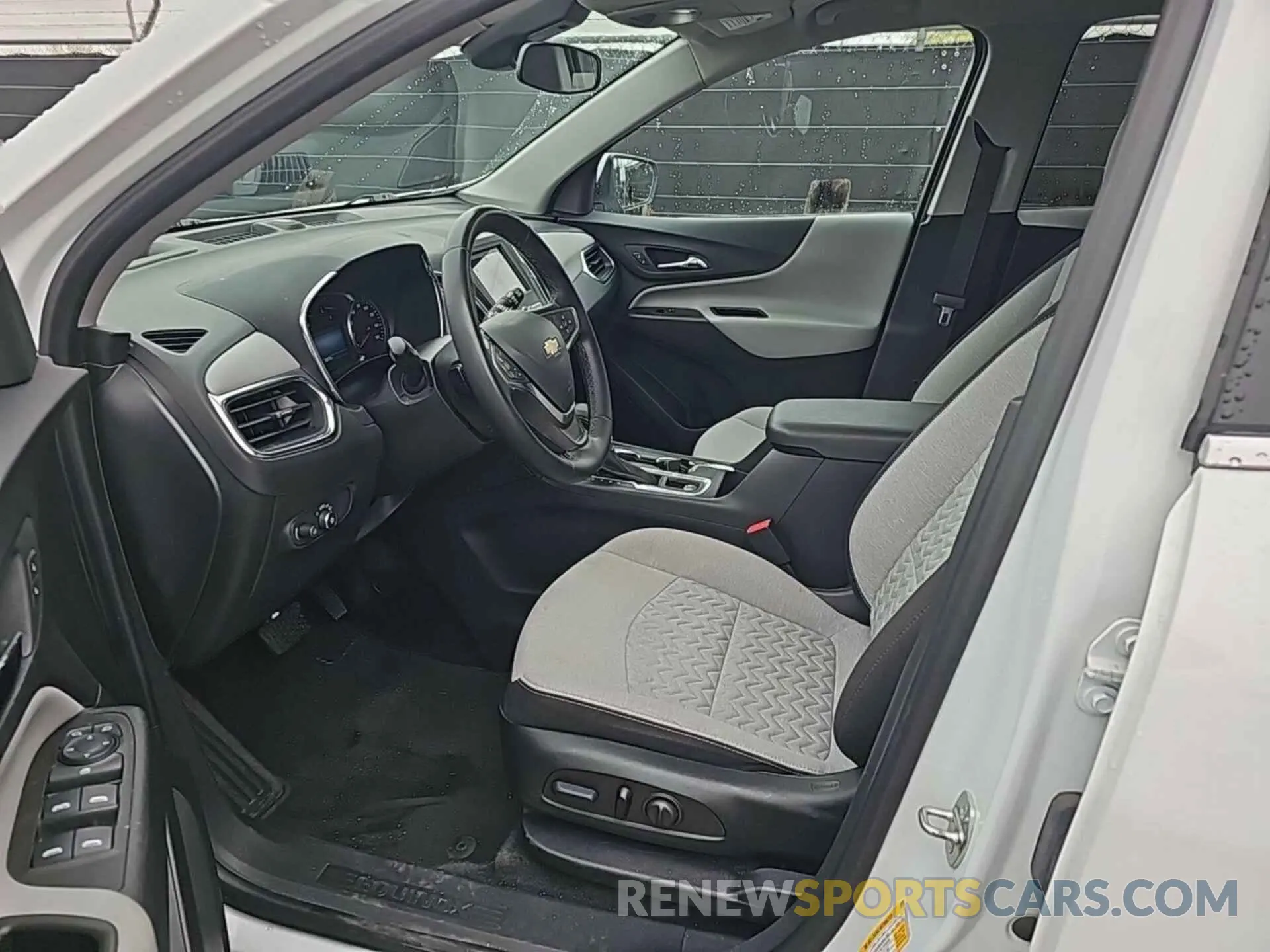 13 Фотография поврежденного автомобиля 3GNAXTEG0PL237261 CHEVROLET EQUINOX 2023