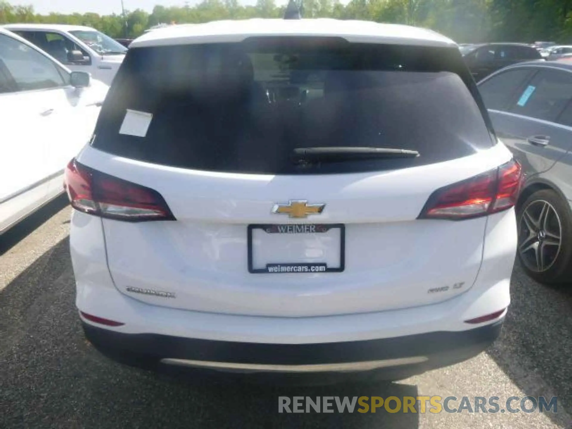 8 Фотография поврежденного автомобиля 3GNAXTEG0PL251872 CHEVROLET EQUINOX 2023
