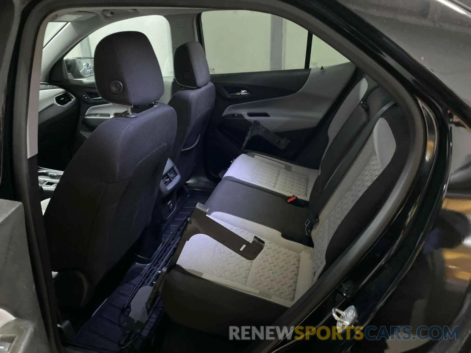 13 Фотография поврежденного автомобиля 3GNAXTEG0PL253394 CHEVROLET EQUINOX 2023