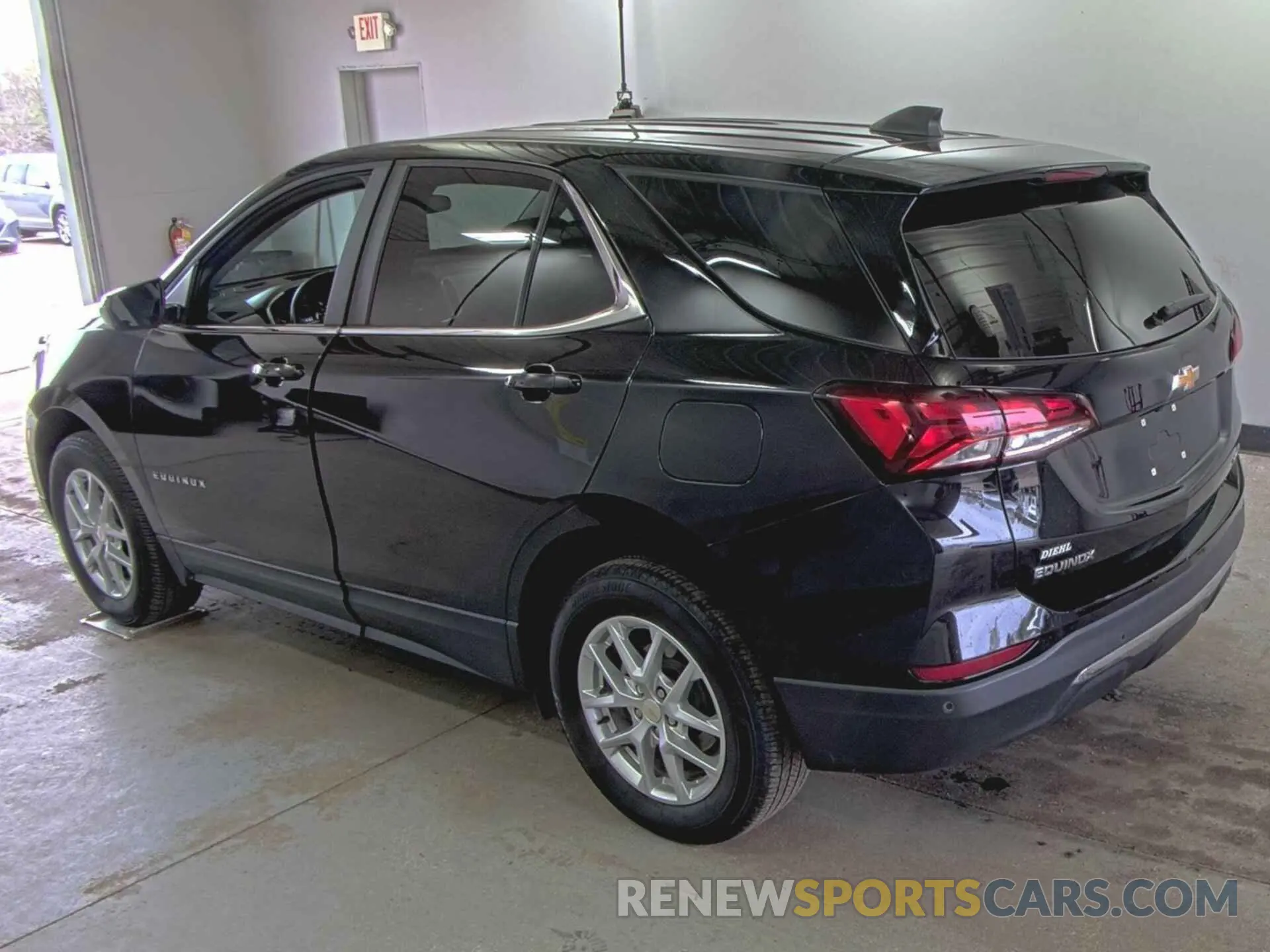 3 Фотография поврежденного автомобиля 3GNAXTEG0PL253394 CHEVROLET EQUINOX 2023