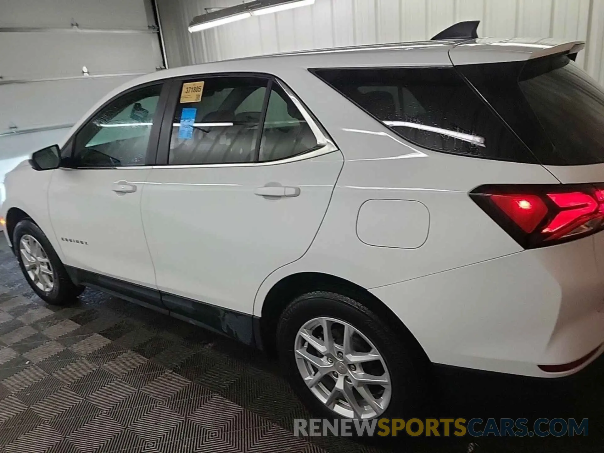 10 Photograph of a damaged car 3GNAXTEG2PS208592 CHEVROLET EQUINOX 2023