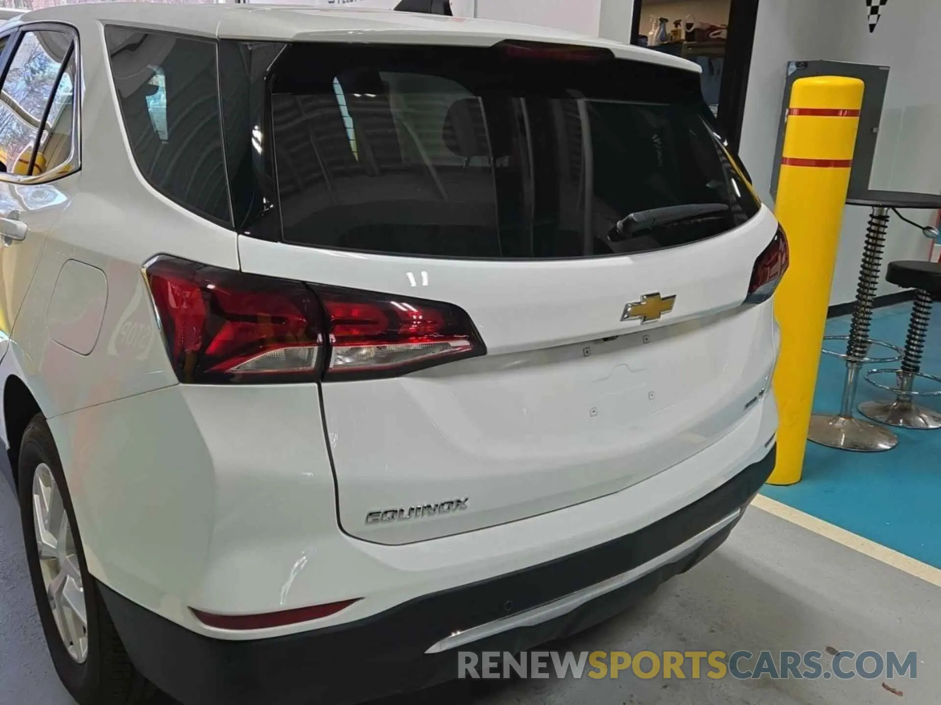 7 Фотография поврежденного автомобиля 3GNAXTEG3PL112707 CHEVROLET EQUINOX 2023