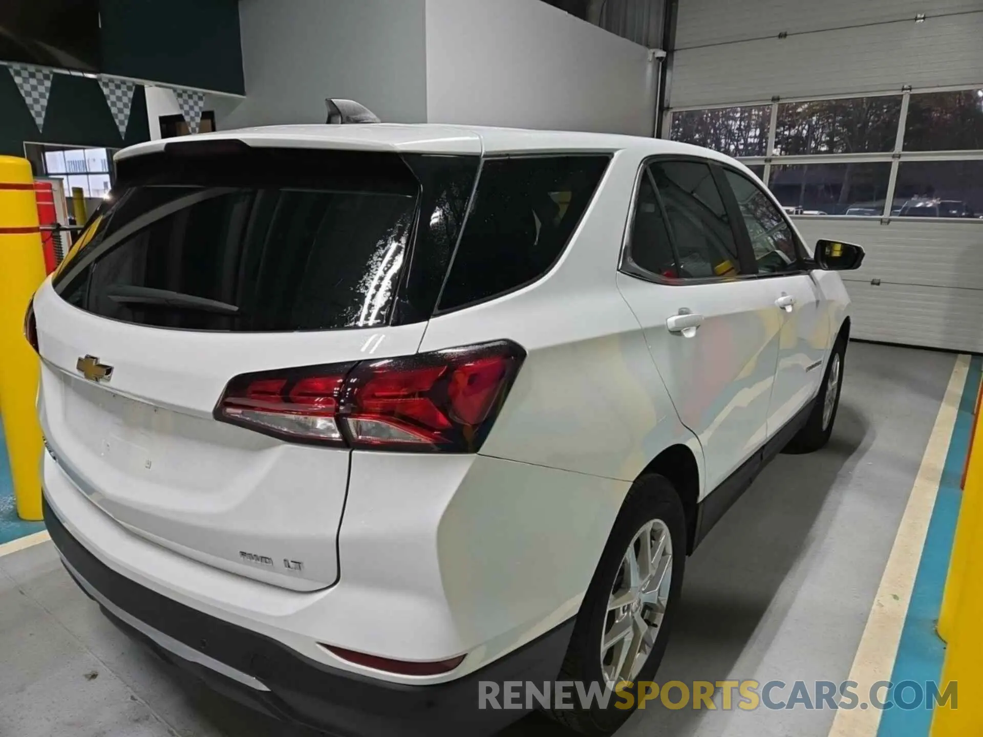 19 Фотография поврежденного автомобиля 3GNAXTEG3PS112910 CHEVROLET EQUINOX 2023