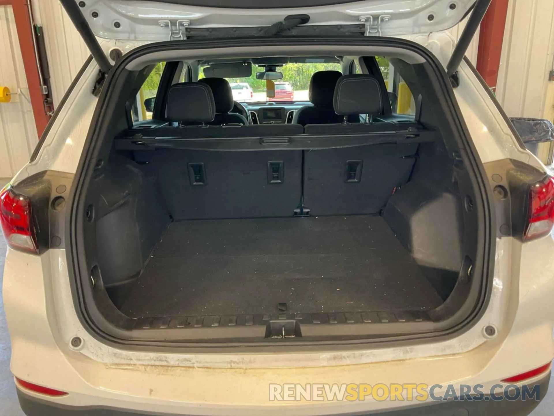 10 Фотография поврежденного автомобиля 3GNAXTEG3PS209041 CHEVROLET EQUINOX 2023