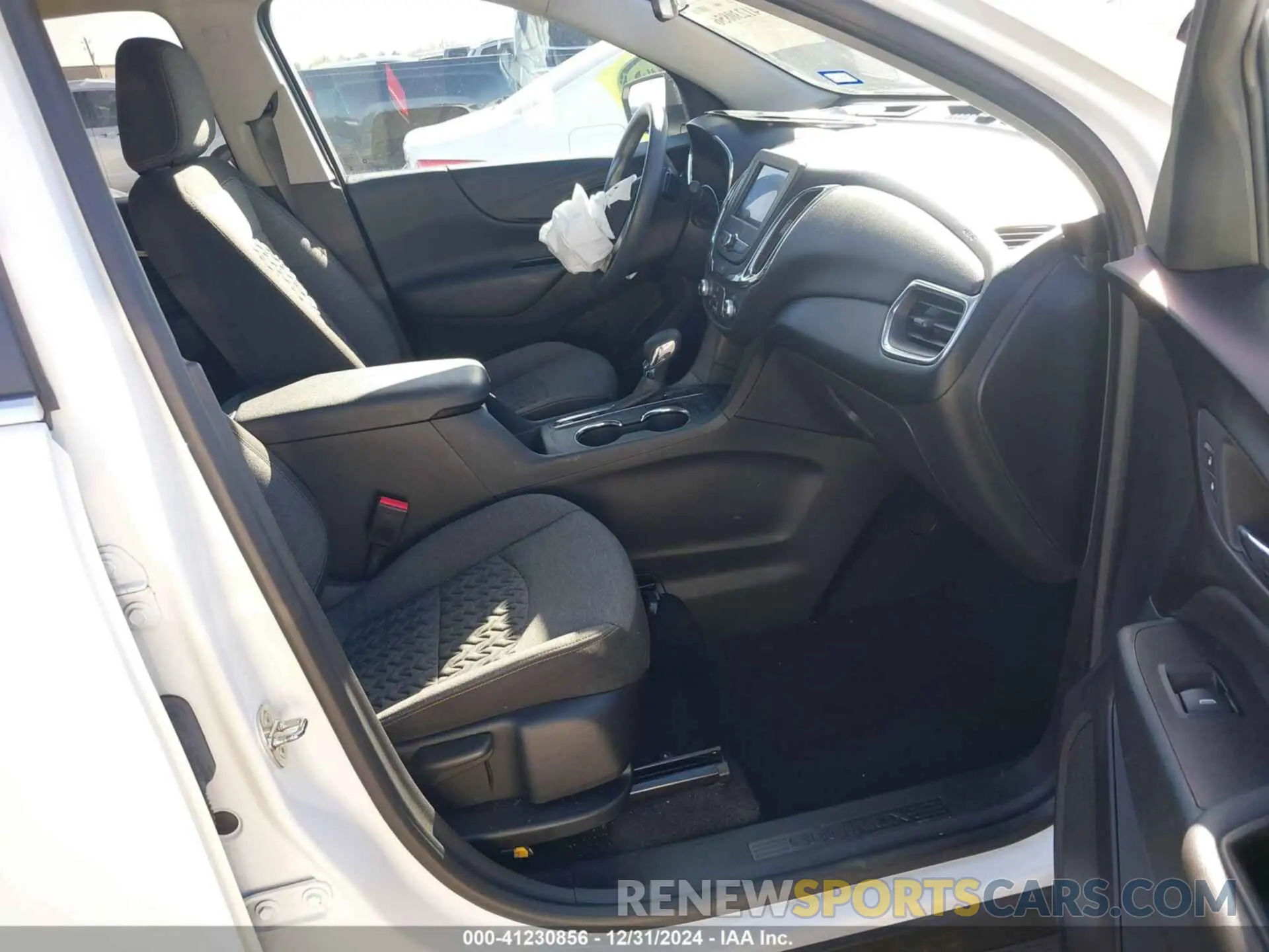 5 Photograph of a damaged car 3GNAXTEG5PS121995 CHEVROLET EQUINOX 2023