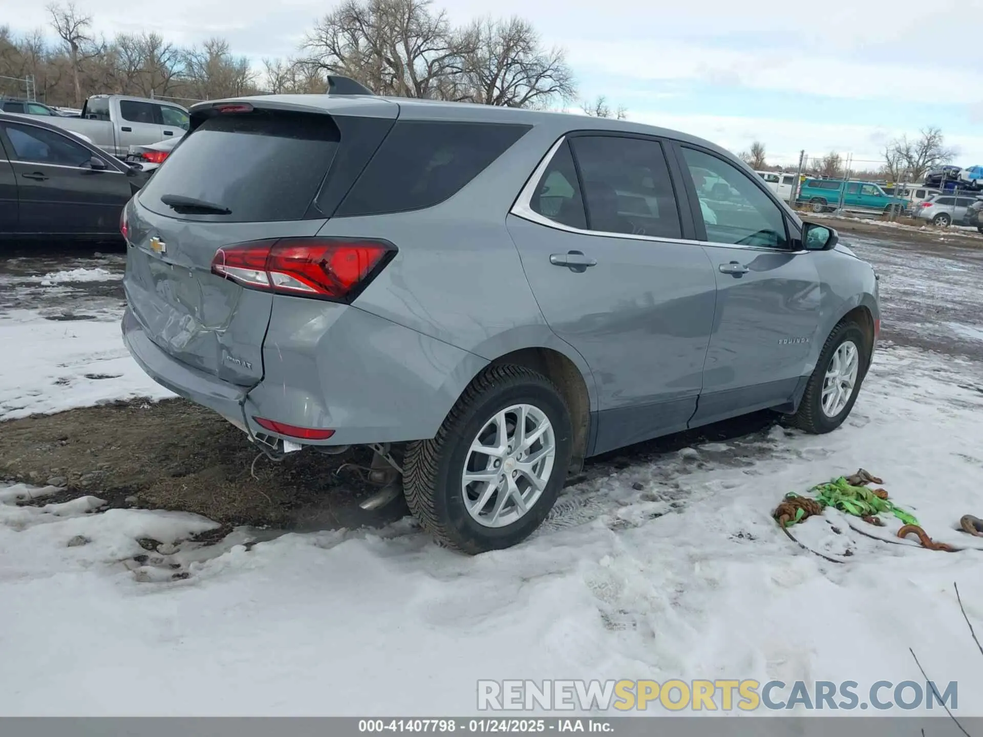 4 Фотография поврежденного автомобиля 3GNAXTEG5PS166063 CHEVROLET EQUINOX 2023