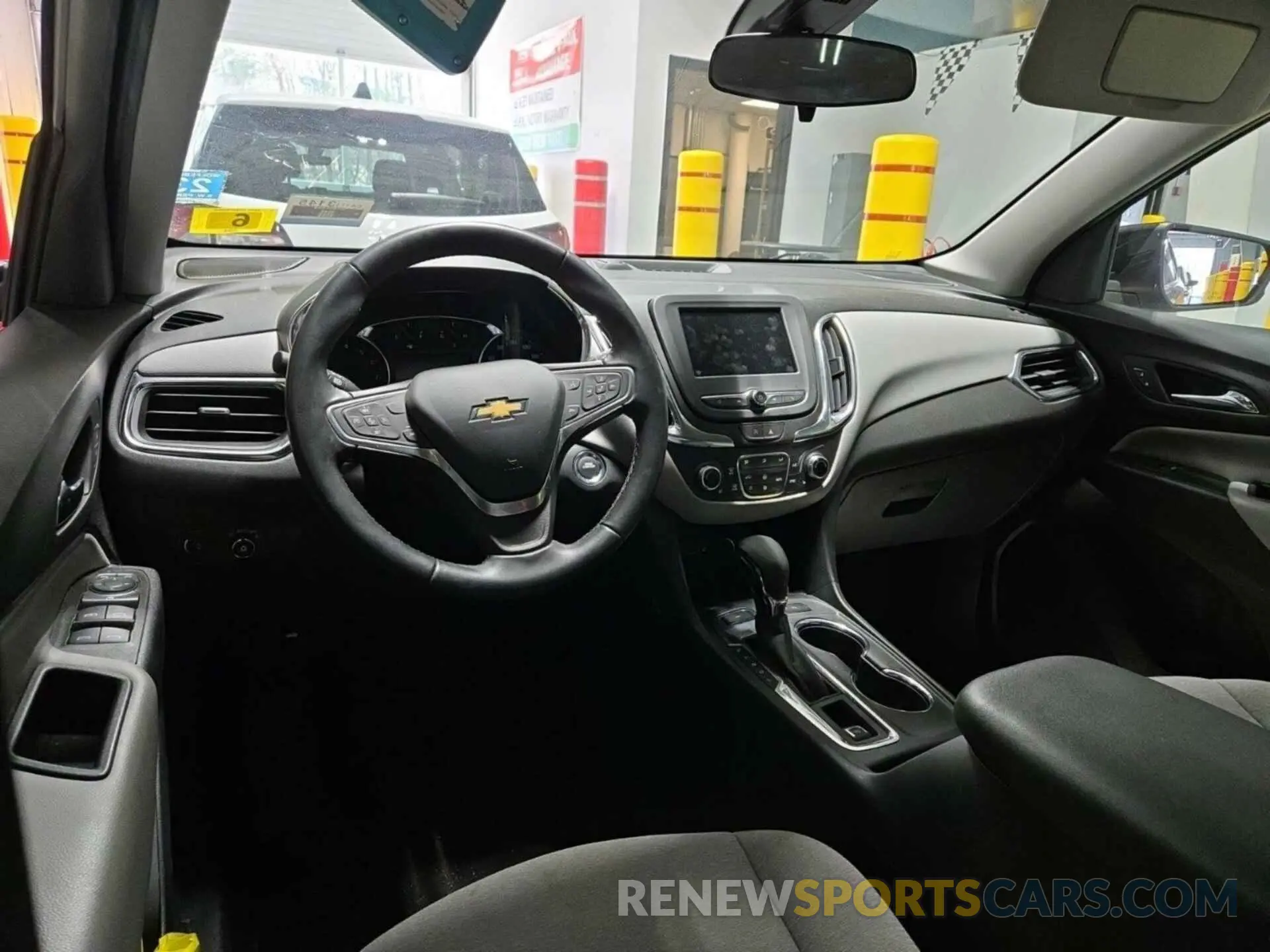 18 Фотография поврежденного автомобиля 3GNAXTEG6PL118601 CHEVROLET EQUINOX 2023