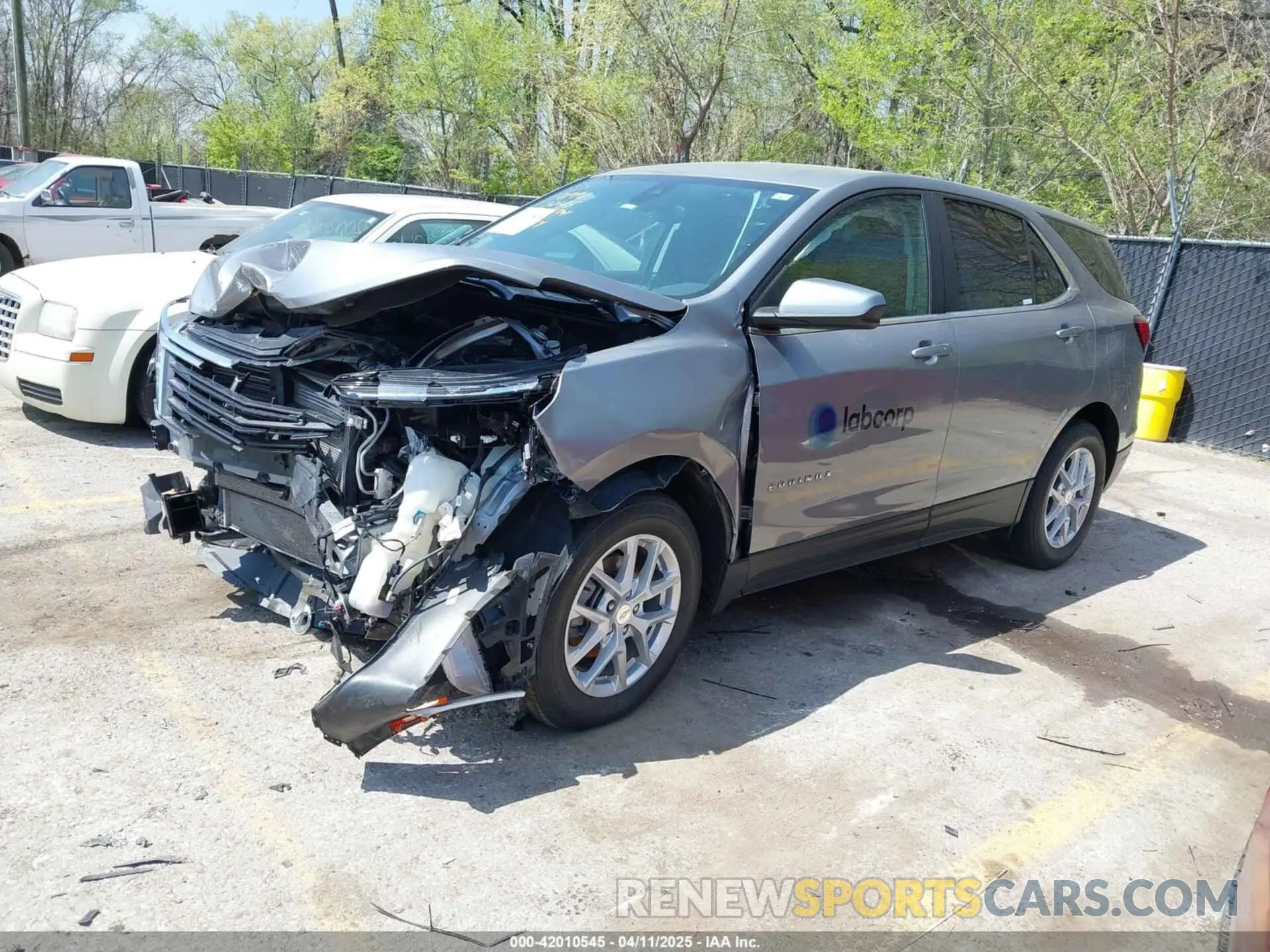 2 Фотография поврежденного автомобиля 3GNAXTEG6PL246014 CHEVROLET EQUINOX 2023
