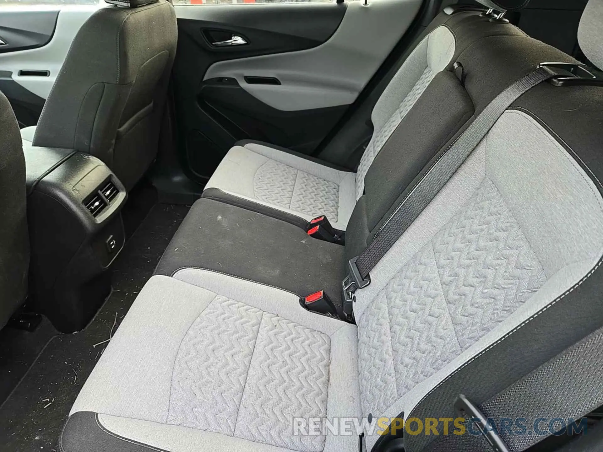 7 Фотография поврежденного автомобиля 3GNAXTEG6PS113047 CHEVROLET EQUINOX 2023