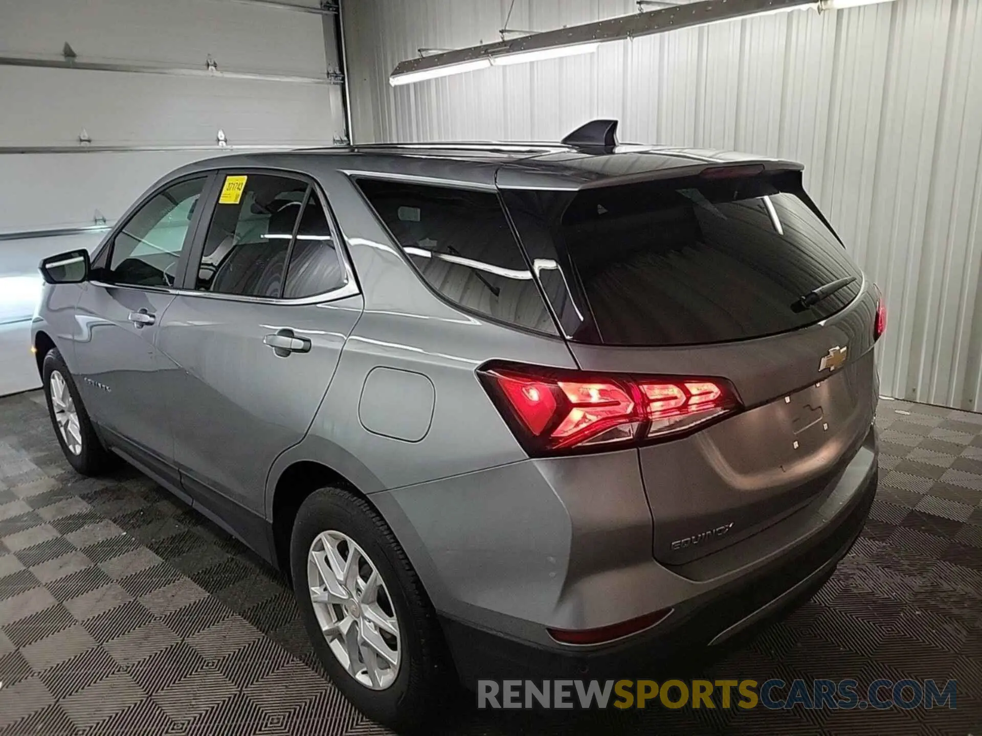 18 Photograph of a damaged car 3GNAXTEG8PL208218 CHEVROLET EQUINOX 2023