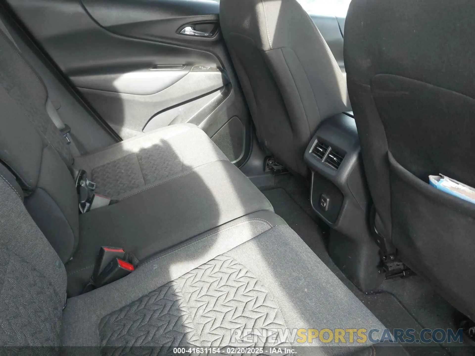 8 Photograph of a damaged car 3GNAXTEG8PL246645 CHEVROLET EQUINOX 2023