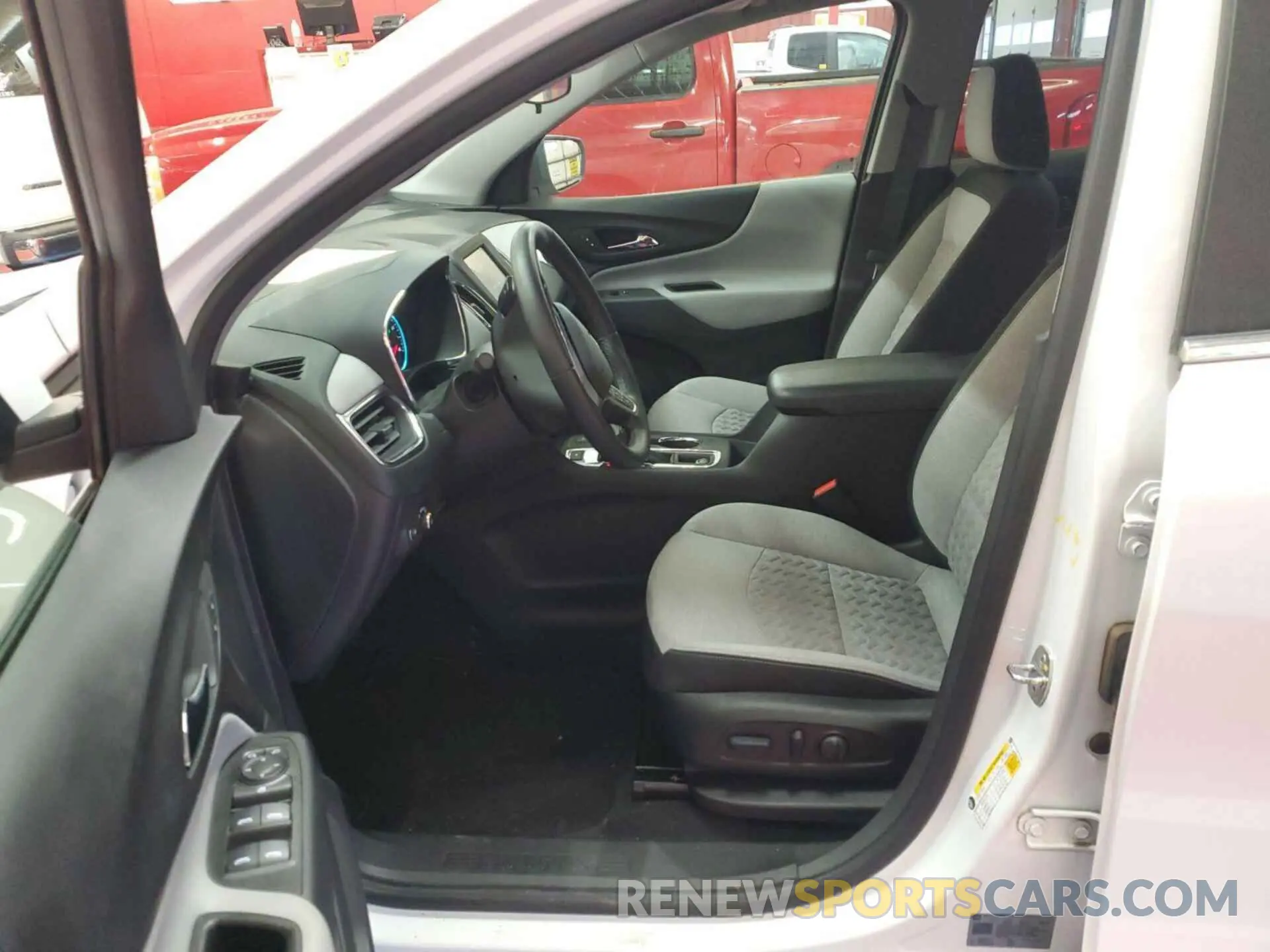 4 Фотография поврежденного автомобиля 3GNAXTEG8PS112840 CHEVROLET EQUINOX 2023