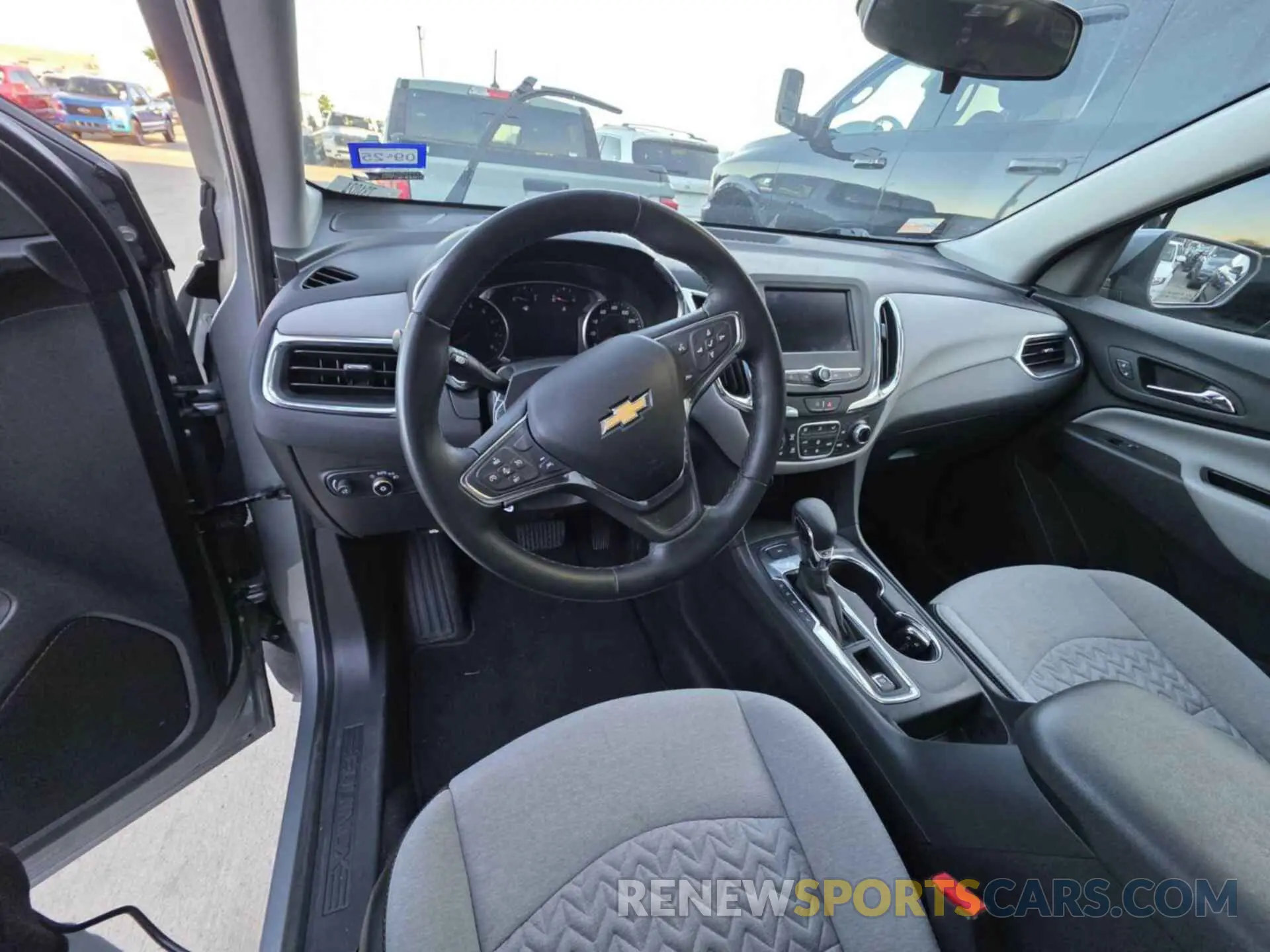 2 Фотография поврежденного автомобиля 3GNAXTEG8PS208547 CHEVROLET EQUINOX 2023