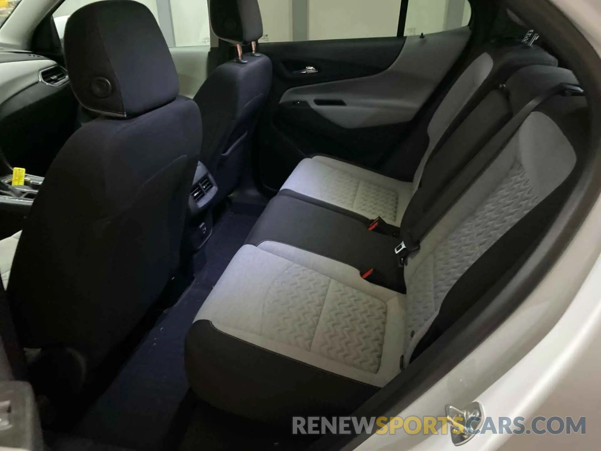 2 Фотография поврежденного автомобиля 3GNAXTEG8PS209116 CHEVROLET EQUINOX 2023