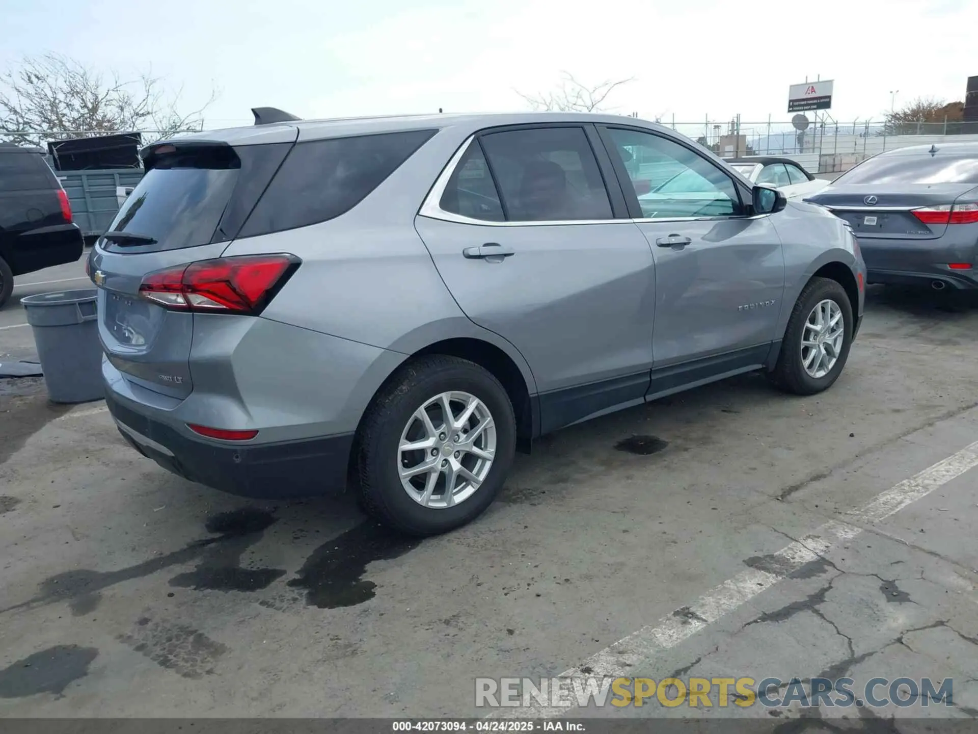4 Photograph of a damaged car 3GNAXTEG9PL269304 CHEVROLET EQUINOX 2023