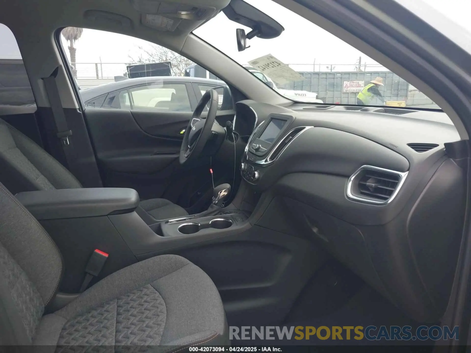 5 Photograph of a damaged car 3GNAXTEG9PL269304 CHEVROLET EQUINOX 2023