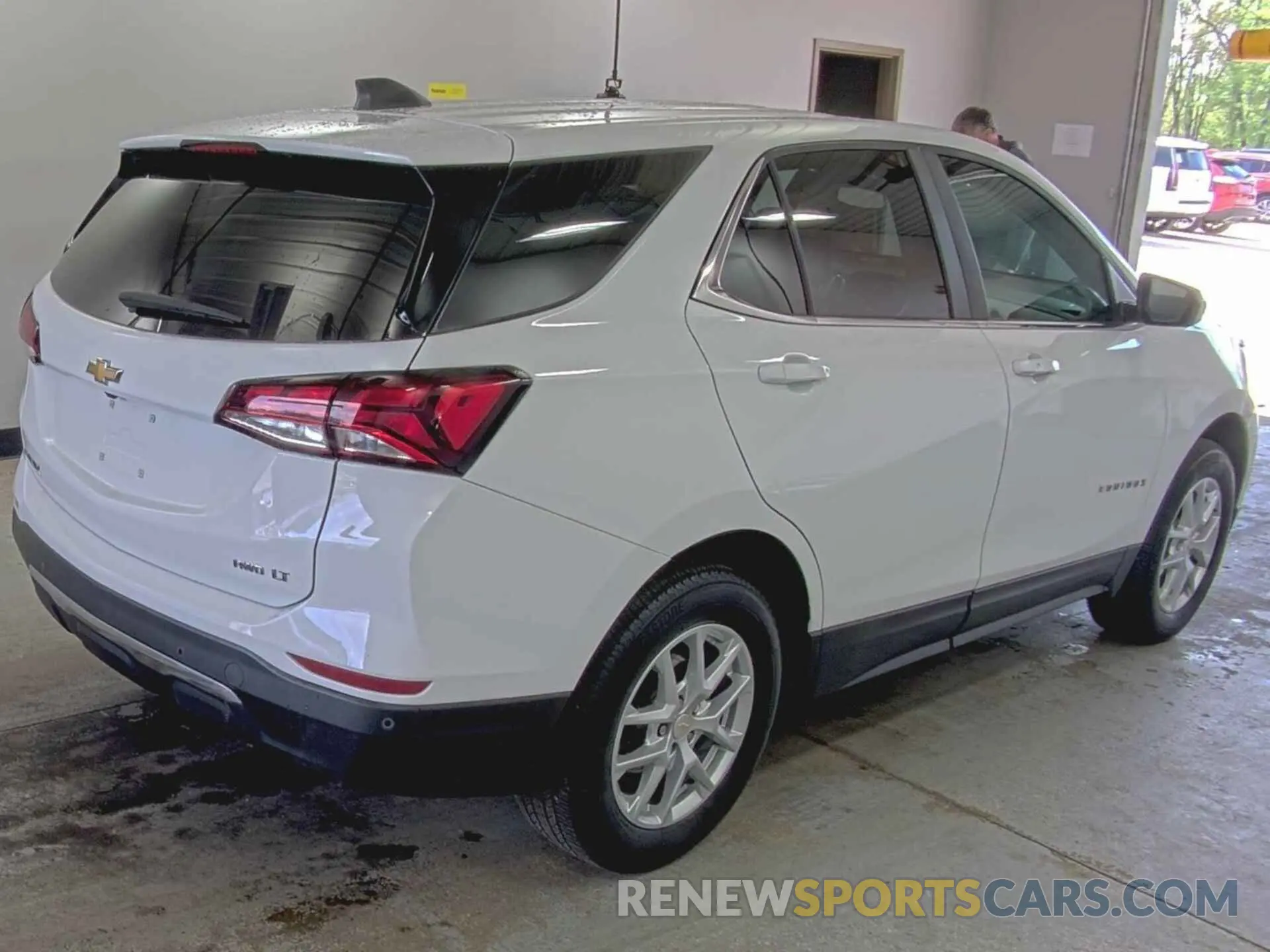 4 Photograph of a damaged car 3GNAXTEGXPS112855 CHEVROLET EQUINOX 2023