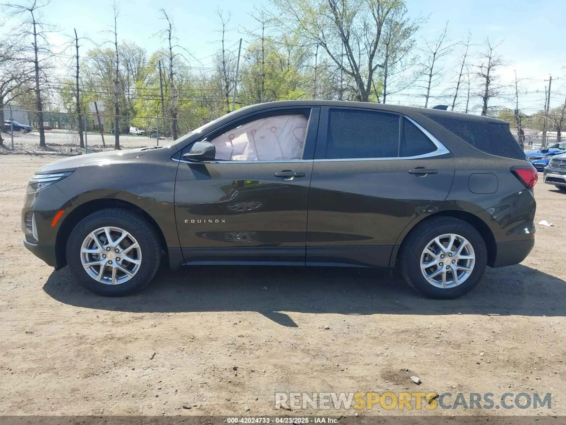 14 Фотография поврежденного автомобиля 3GNAXUEG0PL248041 CHEVROLET EQUINOX 2023