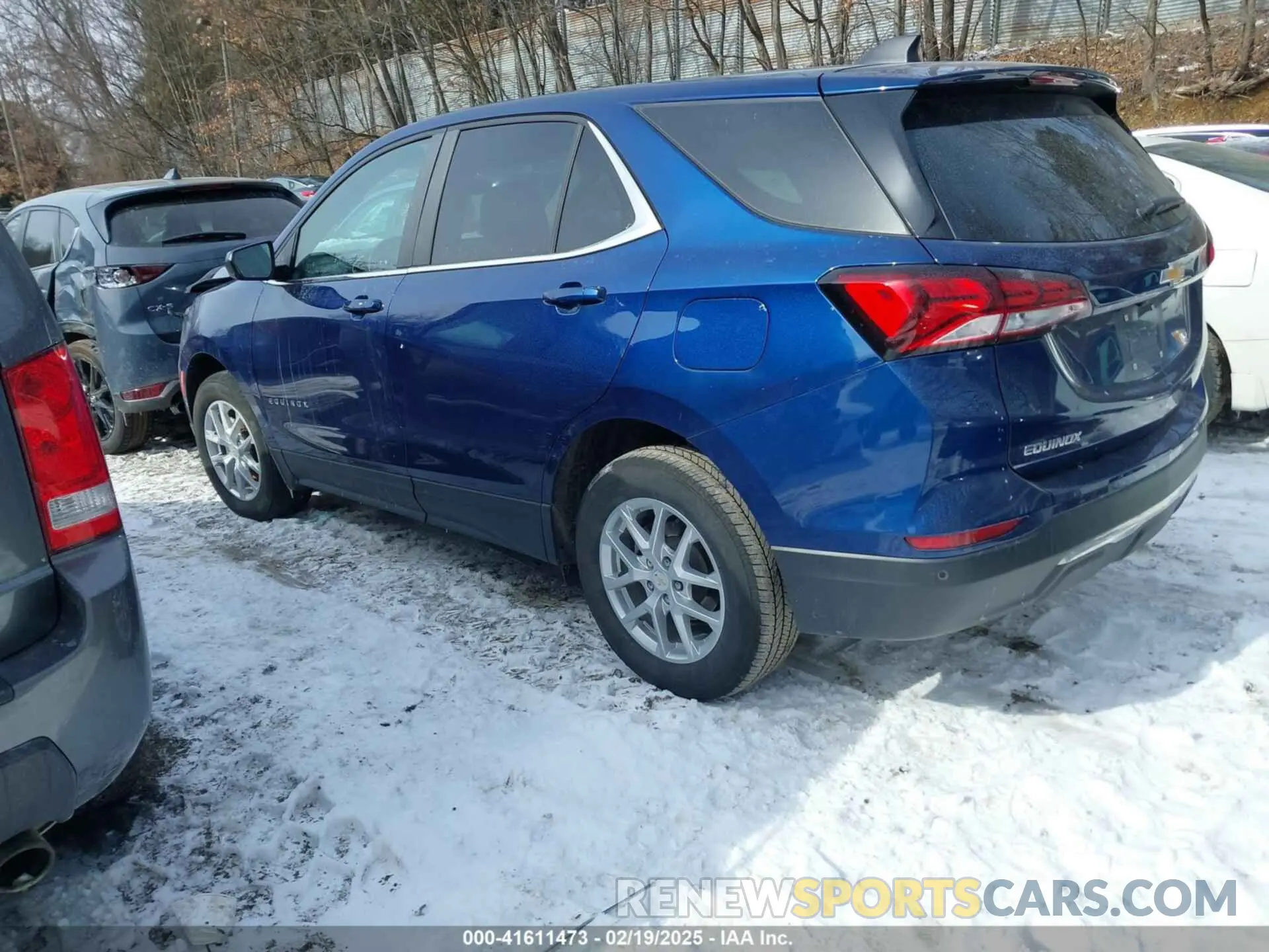 3 Фотография поврежденного автомобиля 3GNAXUEG0PS147569 CHEVROLET EQUINOX 2023