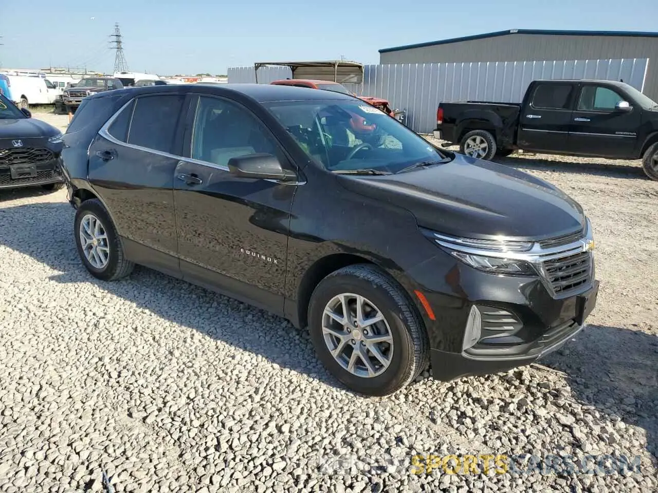 4 Фотография поврежденного автомобиля 3GNAXUEG1PL269299 CHEVROLET EQUINOX 2023
