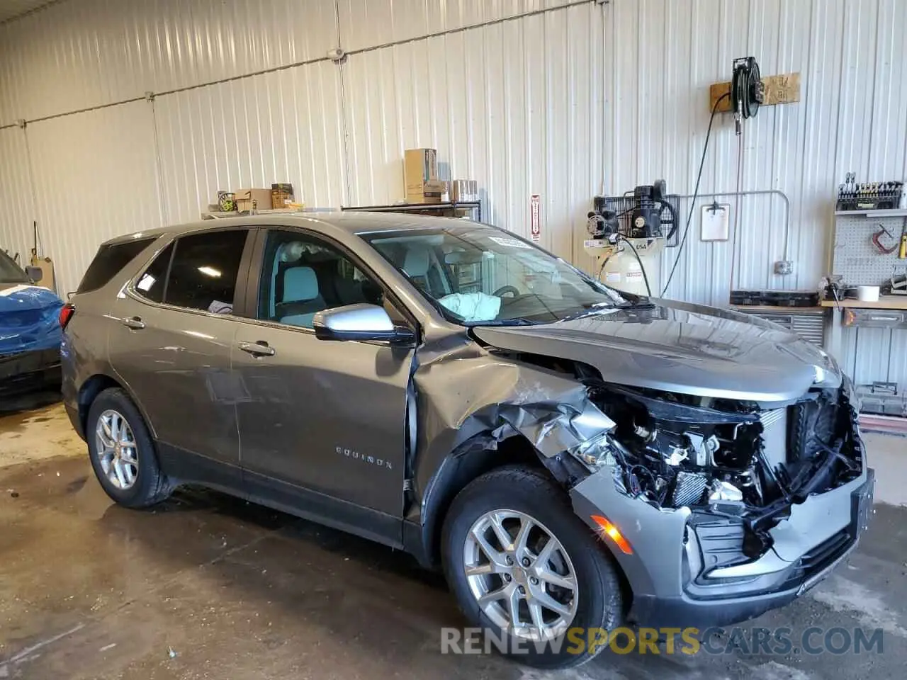 4 Фотография поврежденного автомобиля 3GNAXUEG2PS200949 CHEVROLET EQUINOX 2023