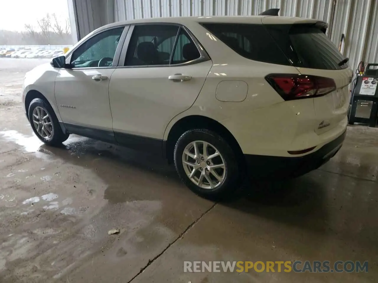 2 Photograph of a damaged car 3GNAXUEG3PL266467 CHEVROLET EQUINOX 2023