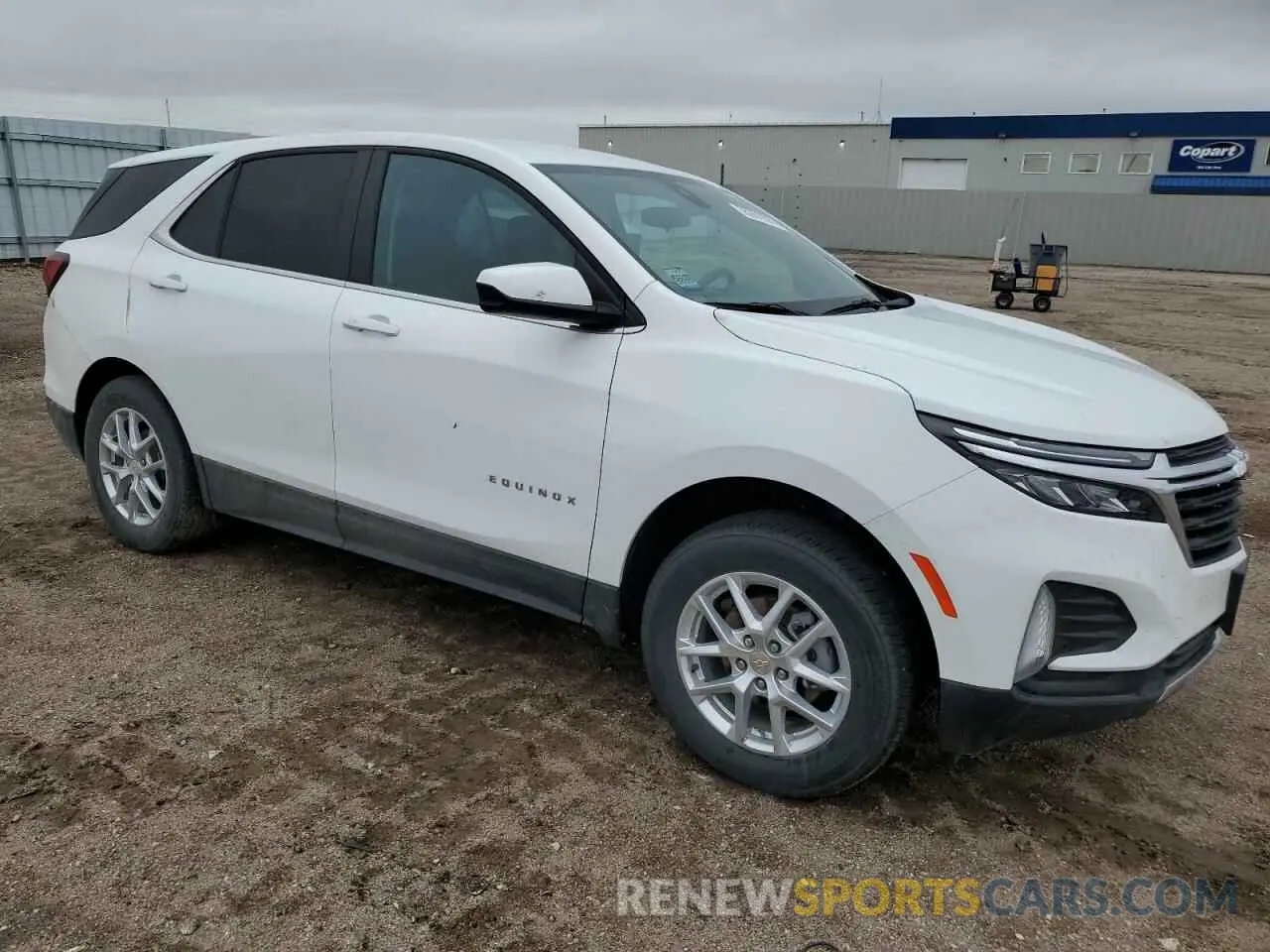 4 Фотография поврежденного автомобиля 3GNAXUEG3PL266551 CHEVROLET EQUINOX 2023