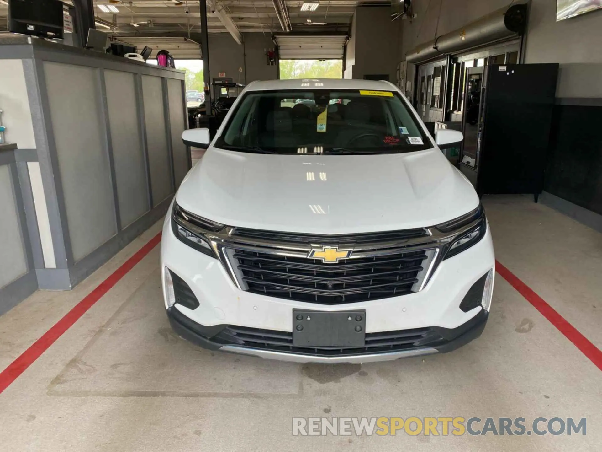 26 Photograph of a damaged car 3GNAXUEG3PS171722 CHEVROLET EQUINOX 2023