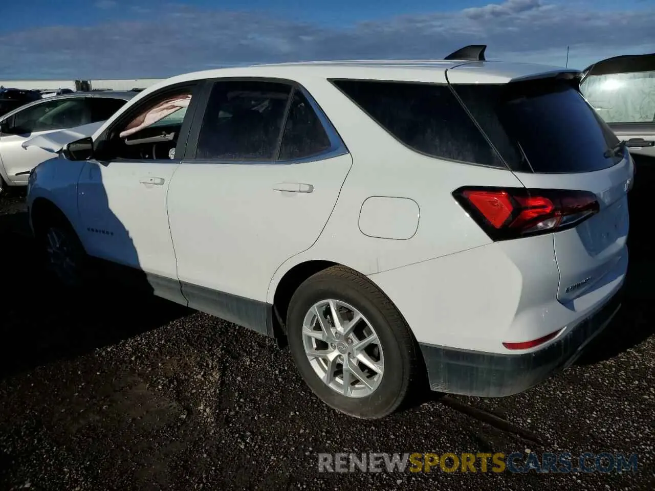 2 Фотография поврежденного автомобиля 3GNAXUEG4PS180848 CHEVROLET EQUINOX 2023