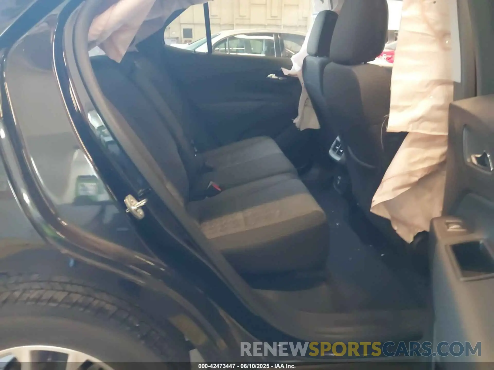 8 Photograph of a damaged car 3GNAXUEG5PL269208 CHEVROLET EQUINOX 2023