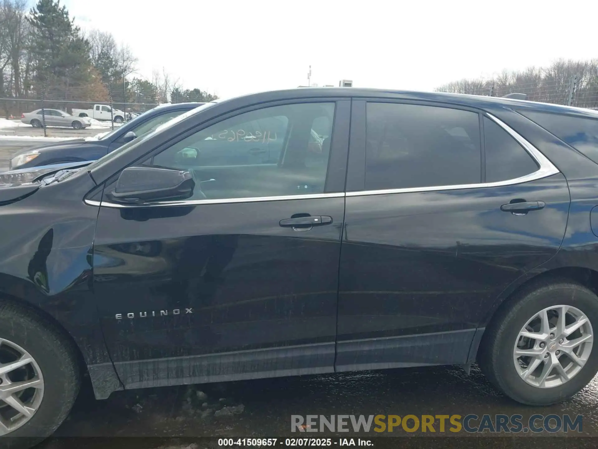 15 Фотография поврежденного автомобиля 3GNAXUEG7PL101957 CHEVROLET EQUINOX 2023