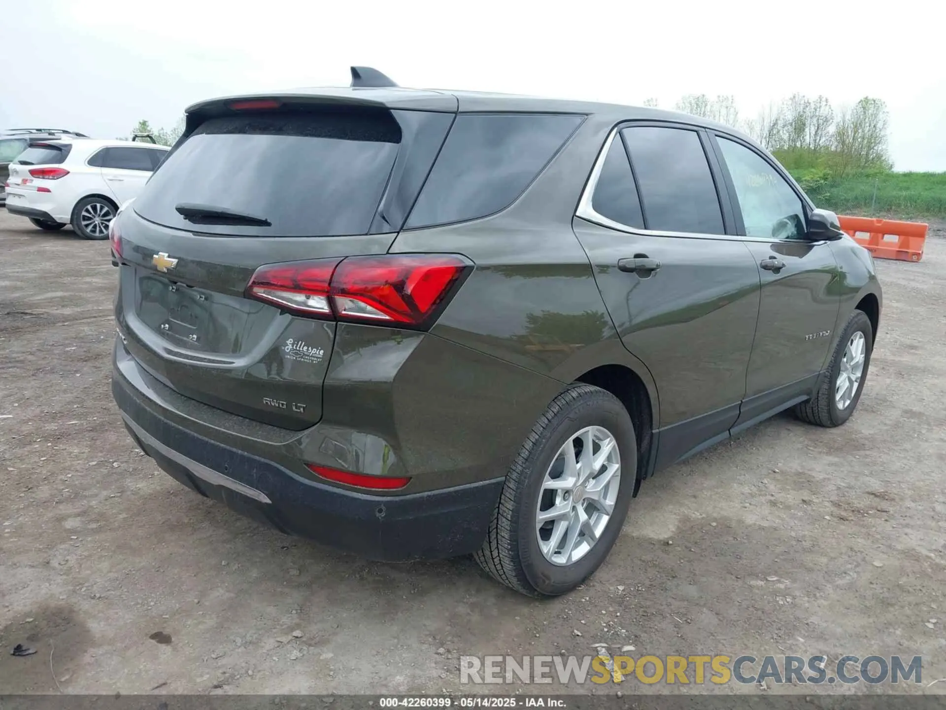 4 Photograph of a damaged car 3GNAXUEG7PL175315 CHEVROLET EQUINOX 2023
